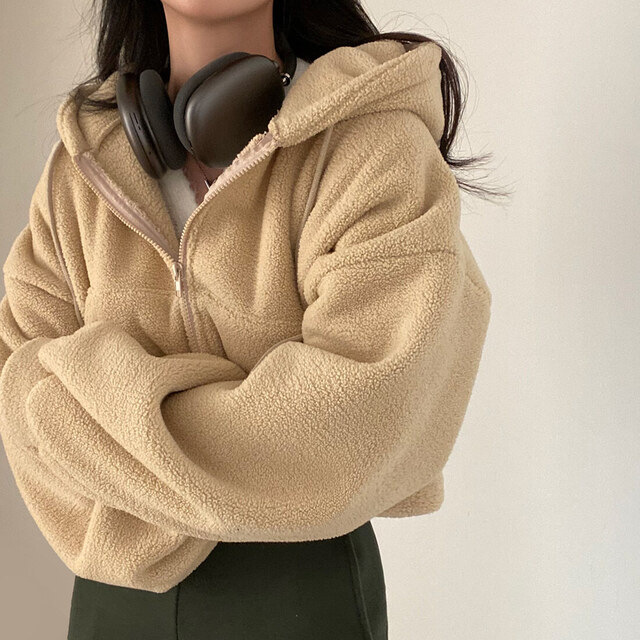 سترة نسائية من صوف الخروف لخري - مراجعة Winter Clothes Shop وسعره